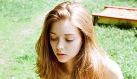 德信体育:短卷发怎么打理好看 时尚短发烫发造型颜值上升